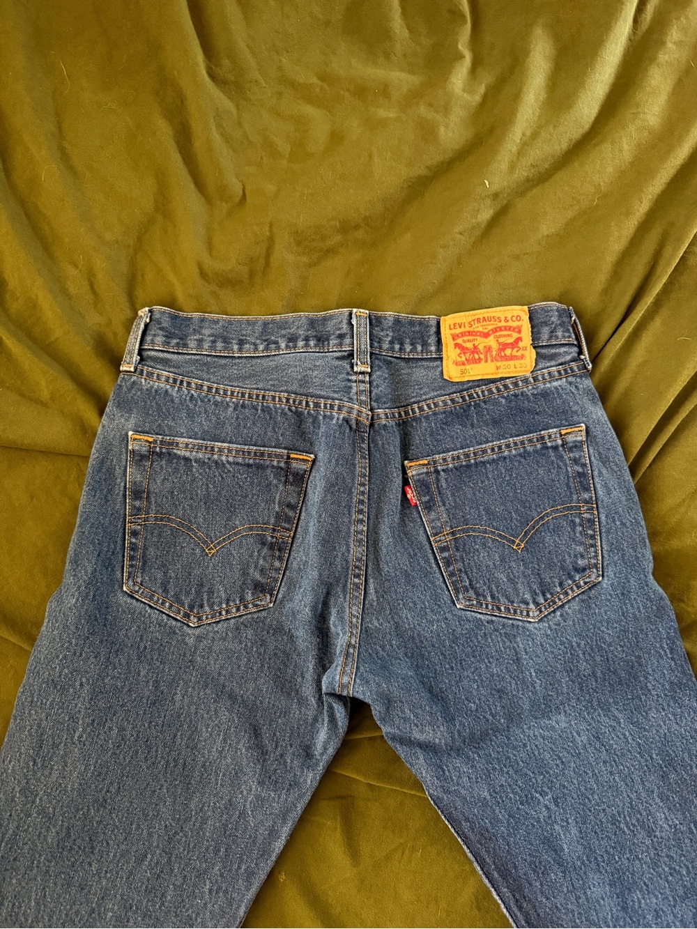 Levi's Men's Dark Blue Straight Jeans with Signature Patch